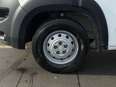Used 2023 RAM ProMaster 2500 FWD image 31