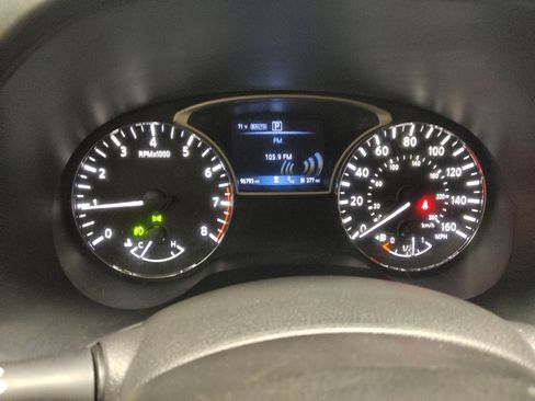 Used 2020 Nissan Pathfinder SL AWD/4WD image 23