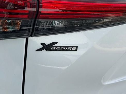 Used 2023 Toyota Highlander Platinum FWD image 15