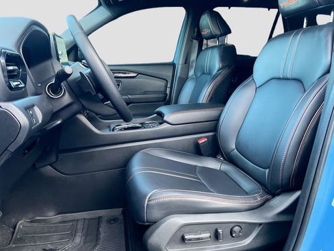 Used 2025 Honda Pilot TrailSport image 19