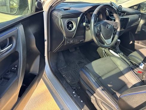 Used 2018 Toyota Corolla SE FWD image 10
