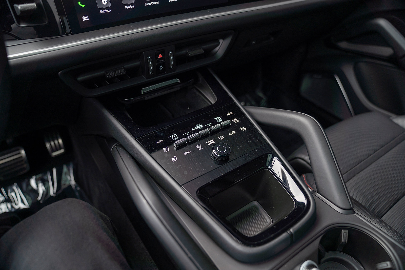 Certified 2025 Porsche Cayenne GTS AWD/4WD image 15