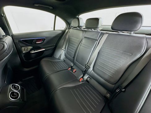 Used 2024 Mercedes-Benz C 300 4MATIC Sedan image 21