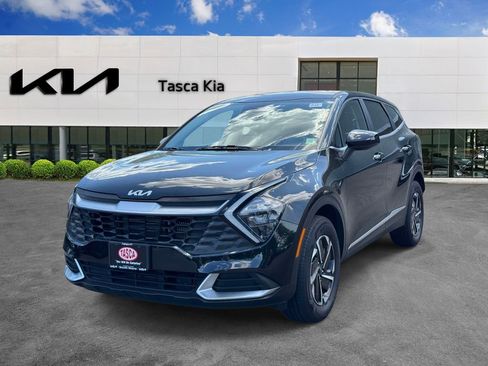 Used 2023 Kia Sportage LX AWD/4WD image 3