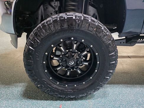 Used 2015 Ford F250 Lariat w/ Lariat Ultimate Package image 12