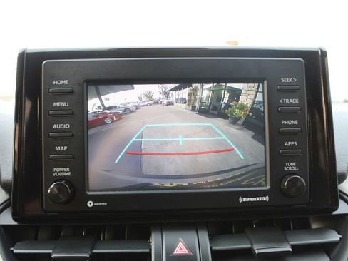 Used 2021 Toyota RAV4 XLE w/ Convenience Package AWD/4WD image 19
