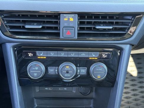 New 2024 Volkswagen Taos SE image 21