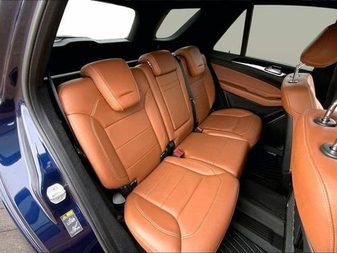 Used 2016 Mercedes-Benz GLE 550e 4MATIC image 19