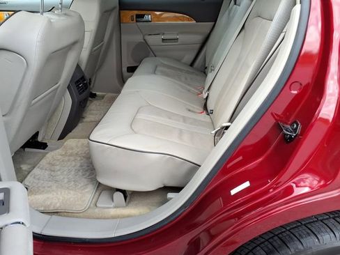 Used 2015 Lincoln MKX FWD w/ Equipment Group 102A image 18