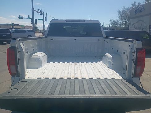 Used 2021 GMC Sierra 1500 Elevation w/ X31 Off-Road Package AWD/4WD image 19