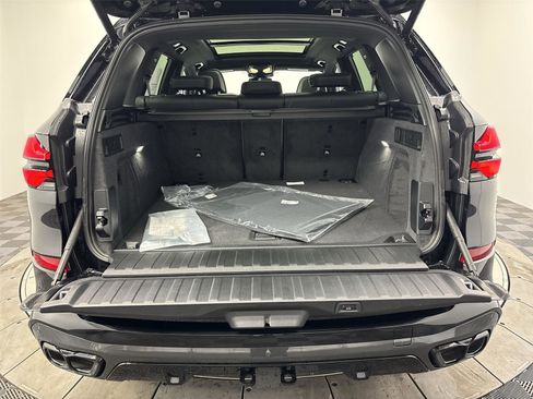 New 2026 BMW X5 M60i image 21