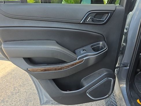 Used 2019 Chevrolet Tahoe LT w/ Off-Road Package image 19