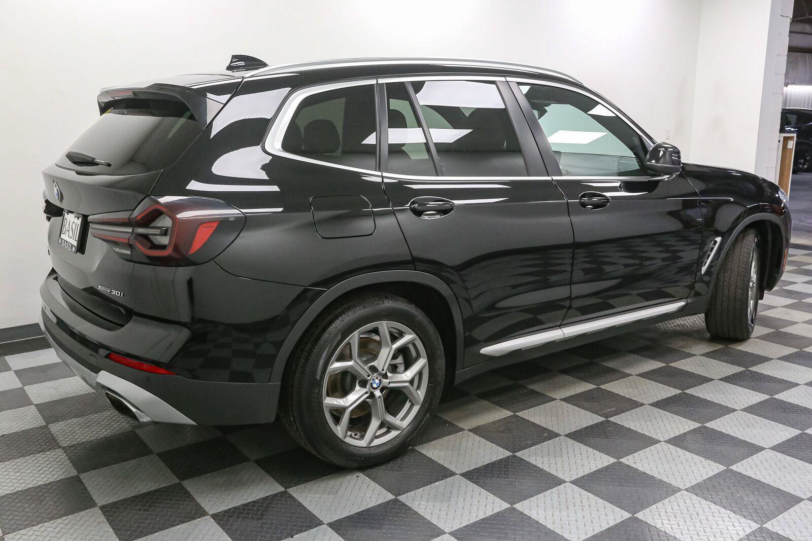 Used 2024 BMW X3 xDrive30i AWD/4WD image 8