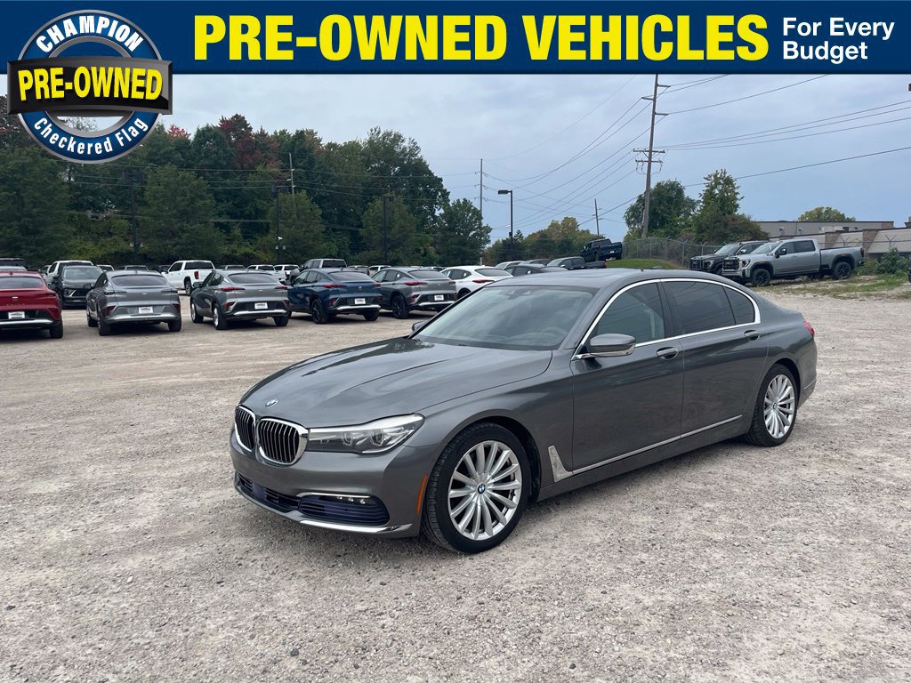 Used 2016 BMW 740i RWD image 1