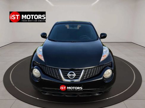 Used 2014 Nissan Juke S FWD image 2