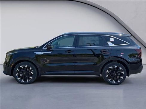 New 2026 Kia Sorento EX FWD image 2
