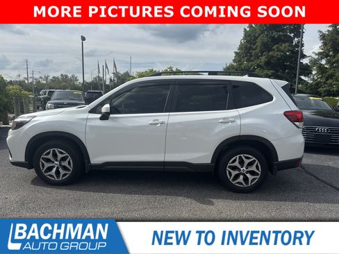 Used 2019 Subaru Forester Premium AWD/4WD image 9