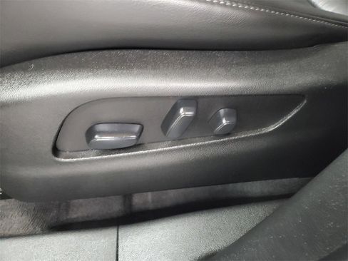 Used 2020 Cadillac XT4 Premium Luxury w/ Cold Weather Package image 7