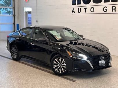 Used 2025 Nissan Altima 2.5 SV