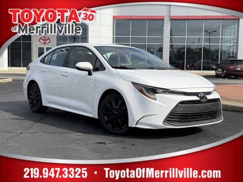 Certified 2024 Toyota Corolla LE image 1