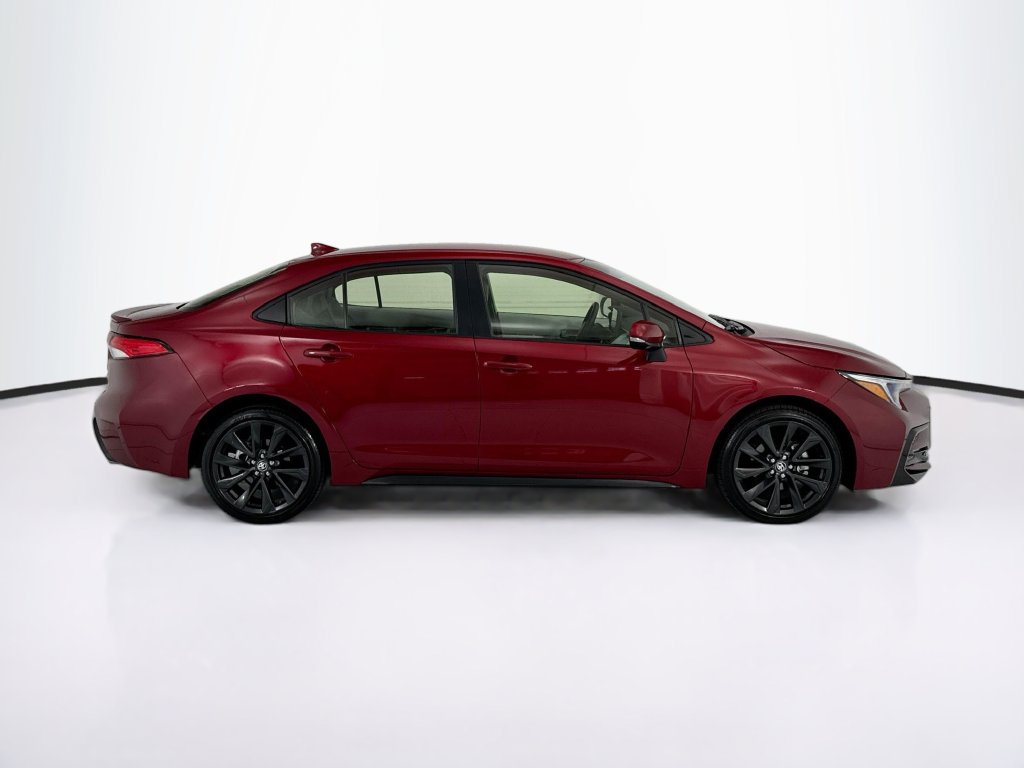 Used 2026 Toyota Corolla SE w/ Carpet Mat Package (TMS) FWD image 4