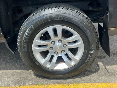 Used 2019 Chevrolet Silverado 1500 LT w/ All Star Edition AWD/4WD image 10