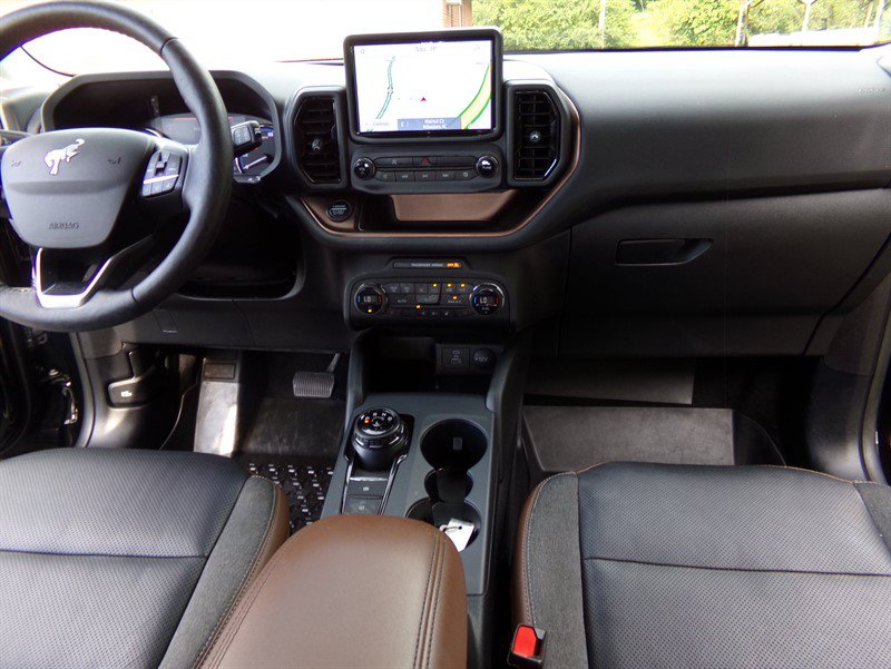 Used 2021 Ford Bronco Sport Outer Banks w/ Outer Banks Package (96D) AWD/4WD image 29