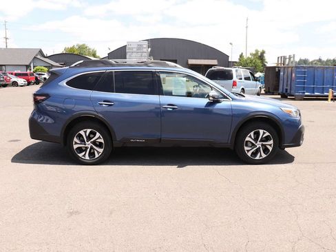 Used 2020 Subaru Outback Touring XT AWD/4WD image 4