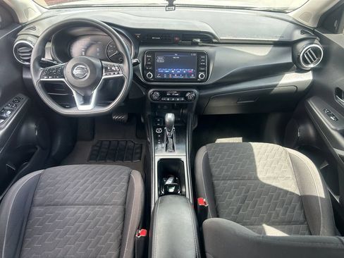 Used 2021 Nissan Kicks SV FWD image 29