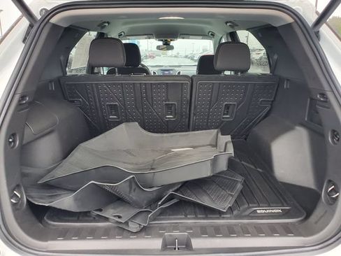 Certified 2022 Chevrolet Equinox LT FWD image 11