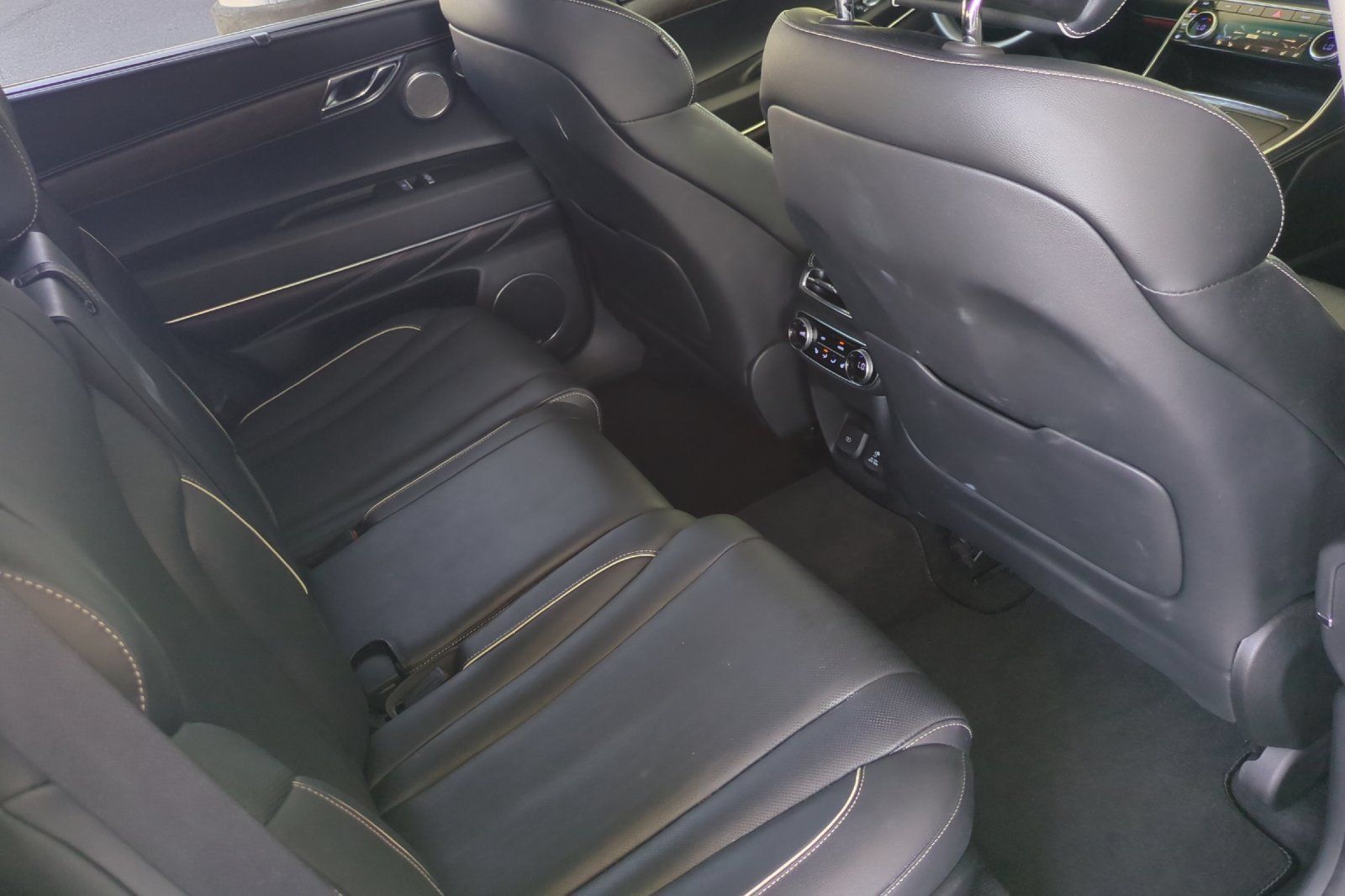 Used 2023 Genesis GV80 3.5T w/ Advanced Package AWD/4WD image 17