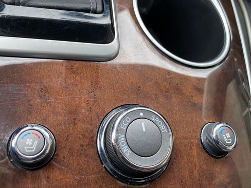 Used 2018 INFINITI QX60 Luxe w/ Deluxe Technology Package image 35