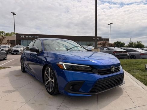 Used 2024 Honda Civic Touring image 7