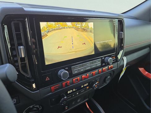 New 2025 Nissan Frontier PRO-4X image 17