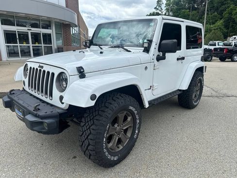 Used 2018 Jeep Wrangler Sport AWD/4WD image 3