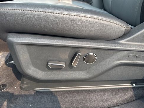 New 2025 Ford F150 Lariat w/ Equipment Group 502A High image 25