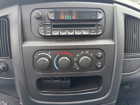 Used 2005 Dodge Ram 3500 Truck SLT image 21