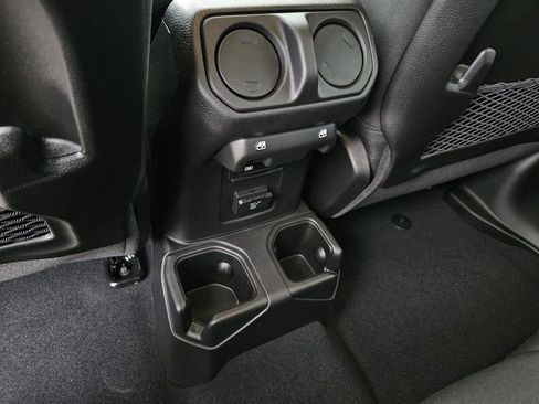 New 2026 Jeep Gladiator Mojave image 11