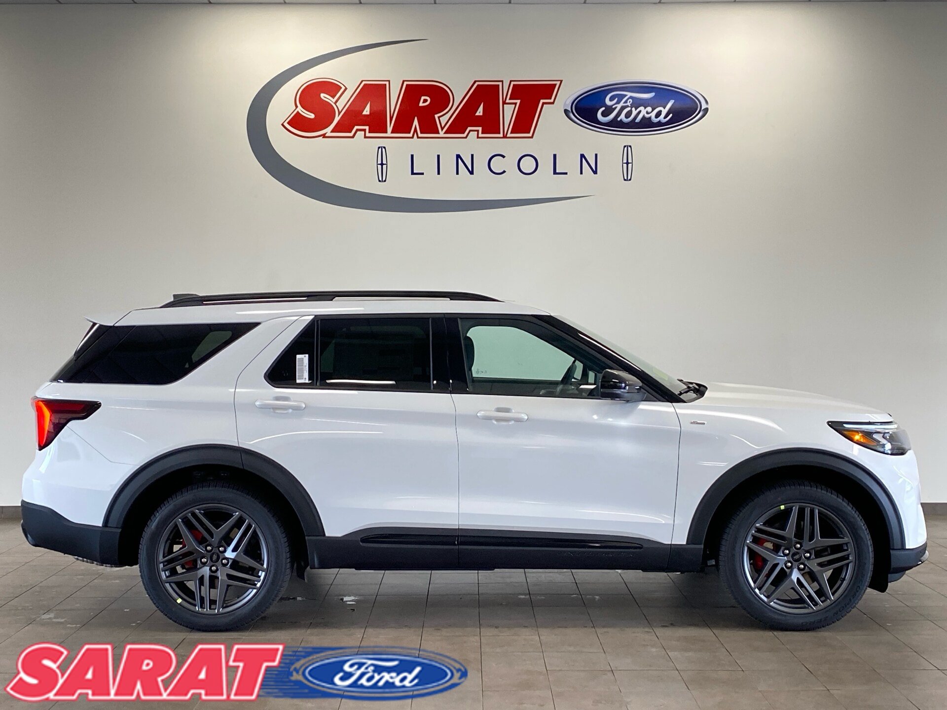 New 2027 Ford Explorer ST-Line w/ Premium Package AWD/4WD image 1
