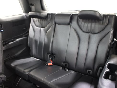 Used 2023 Hyundai Palisade Limited FWD image 22