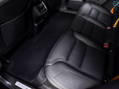 Used 2025 Polestar Polestar 3 image 18