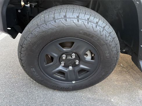 Used 2025 Jeep Wrangler Sport image 8