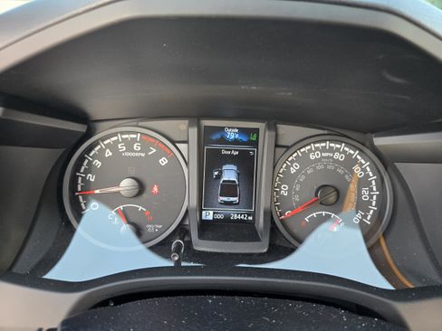 Used 2023 Toyota Tacoma SR AWD/4WD image 17