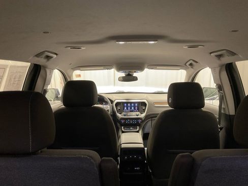 Used 2023 GMC Acadia SLE w/ Driver Convenience Package image 31