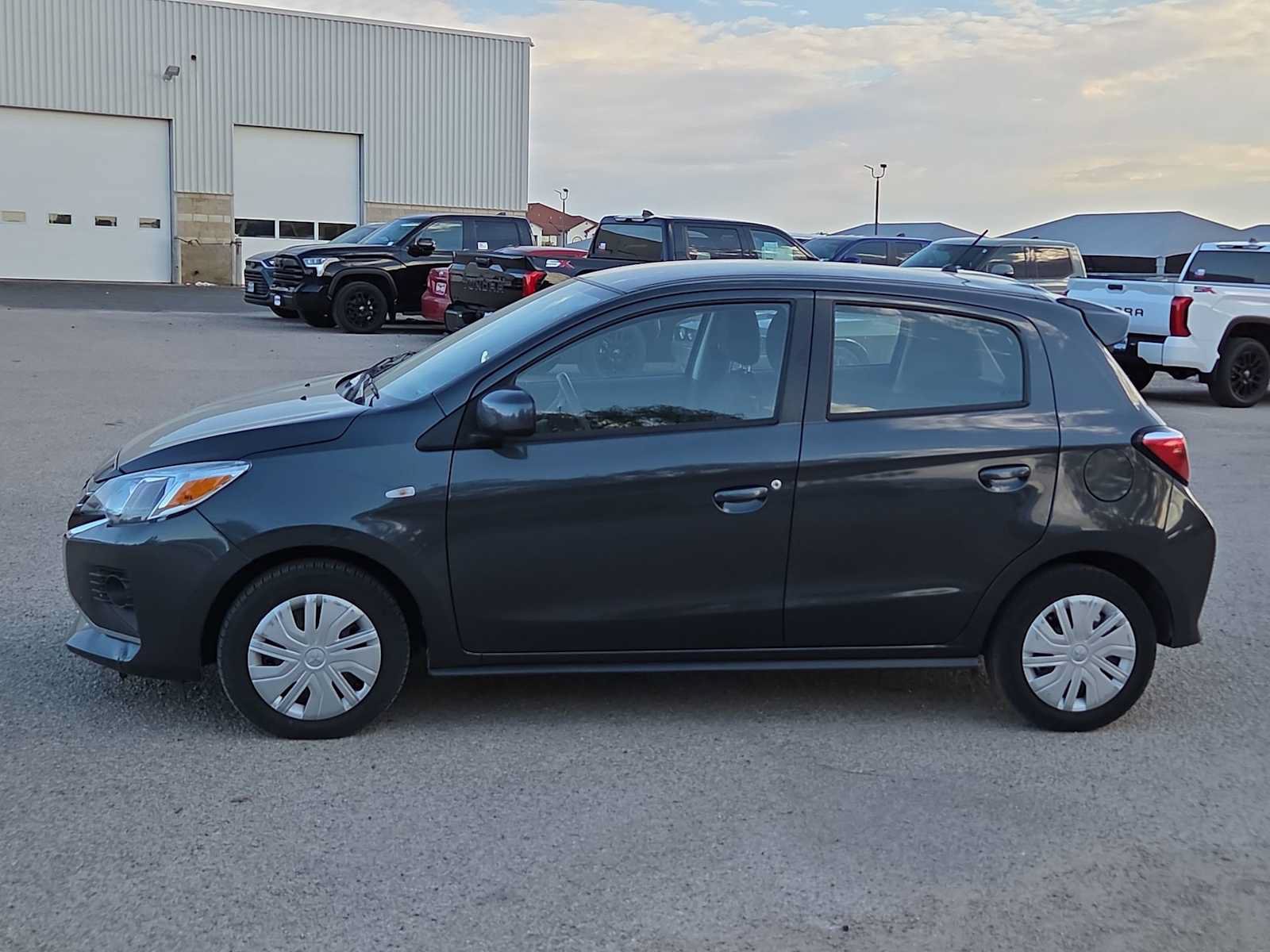 Used 2024 Mitsubishi Mirage ES FWD image 5