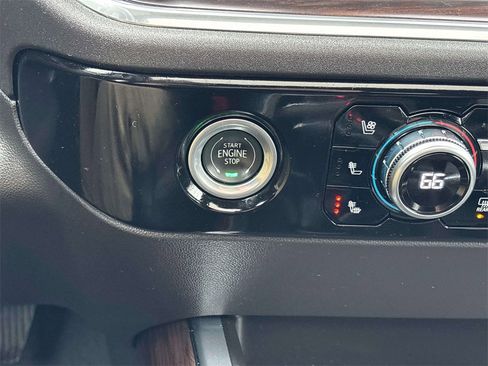 Used 2023 GMC Sierra 1500 SLT w/ SLT Convenience Package image 29