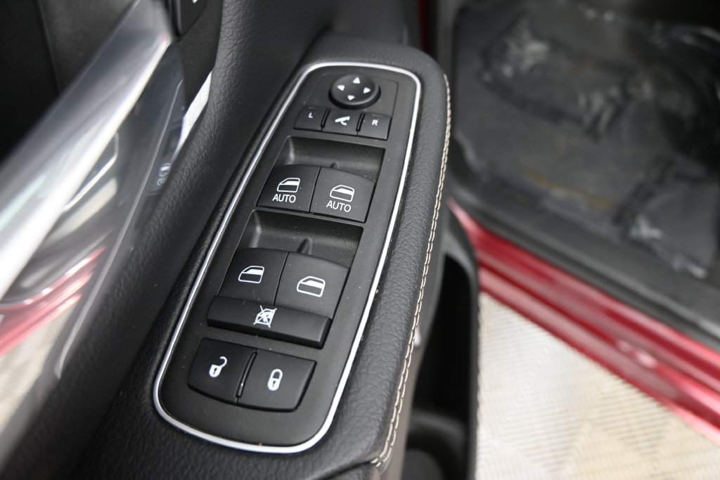 Used 2023 RAM 1500 Laramie AWD/4WD image 20