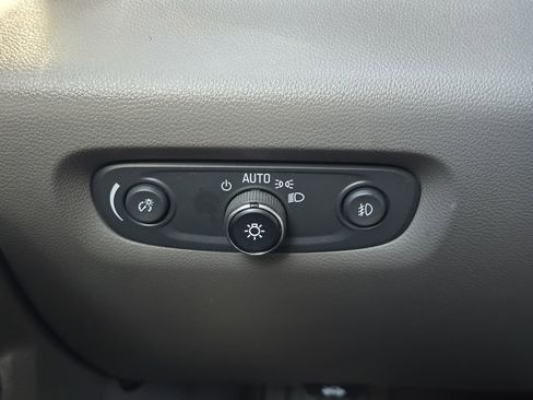 Used 2020 Chevrolet Traverse LT AWD/4WD image 22