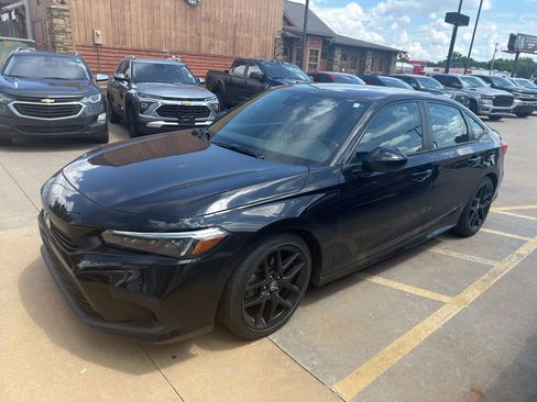 Used 2024 Honda Civic Sport image 4
