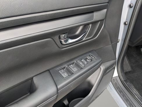 Used 2025 Honda CR-V EX image 22